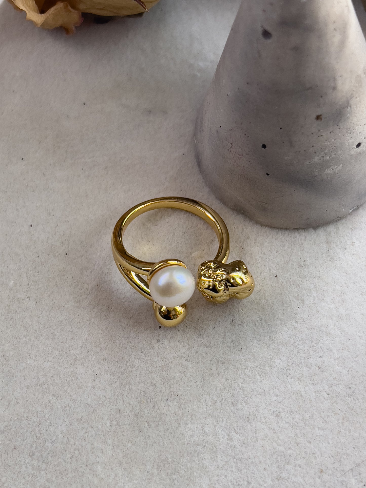 Anillo perla