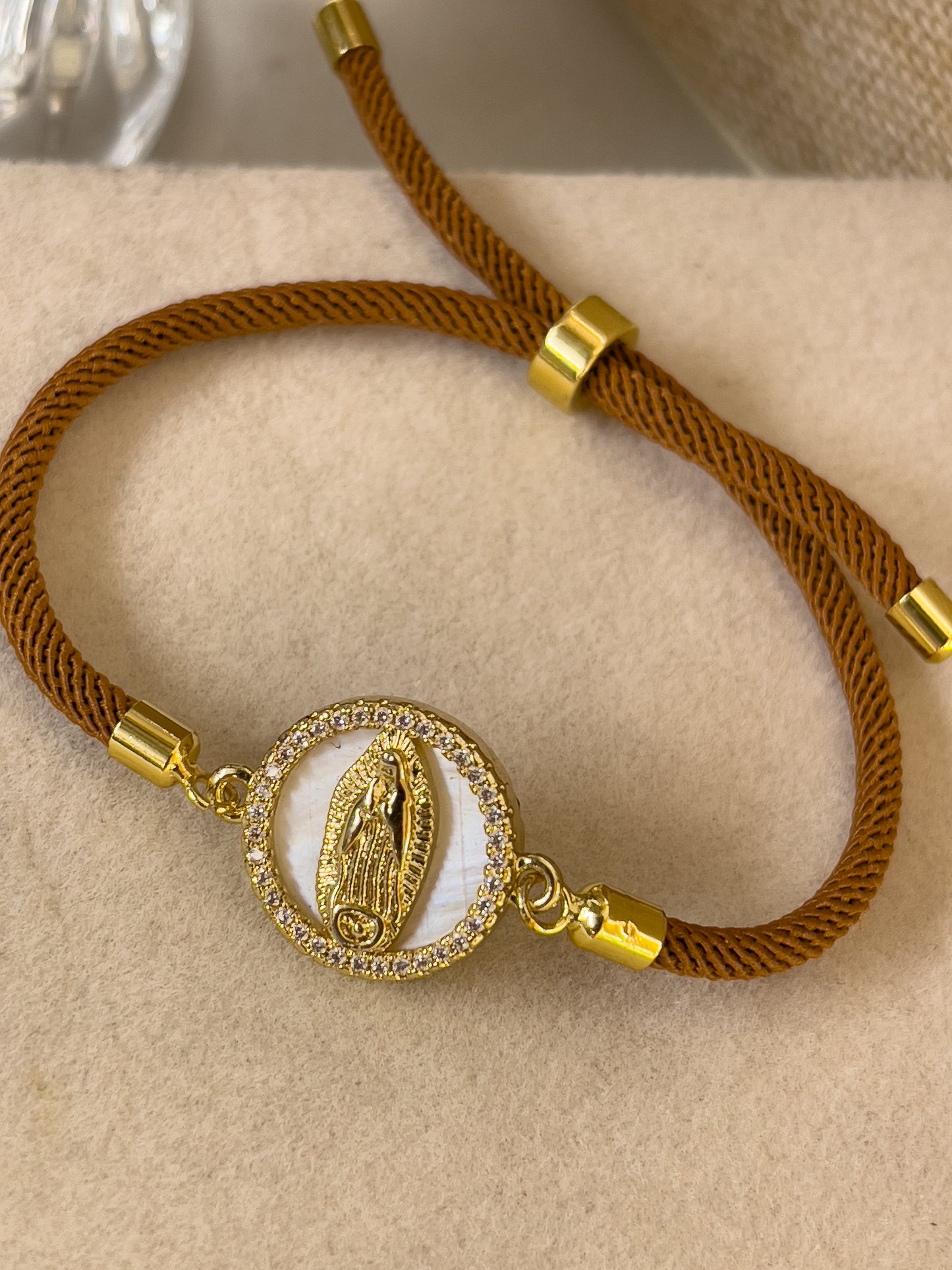 Pulsera virgen