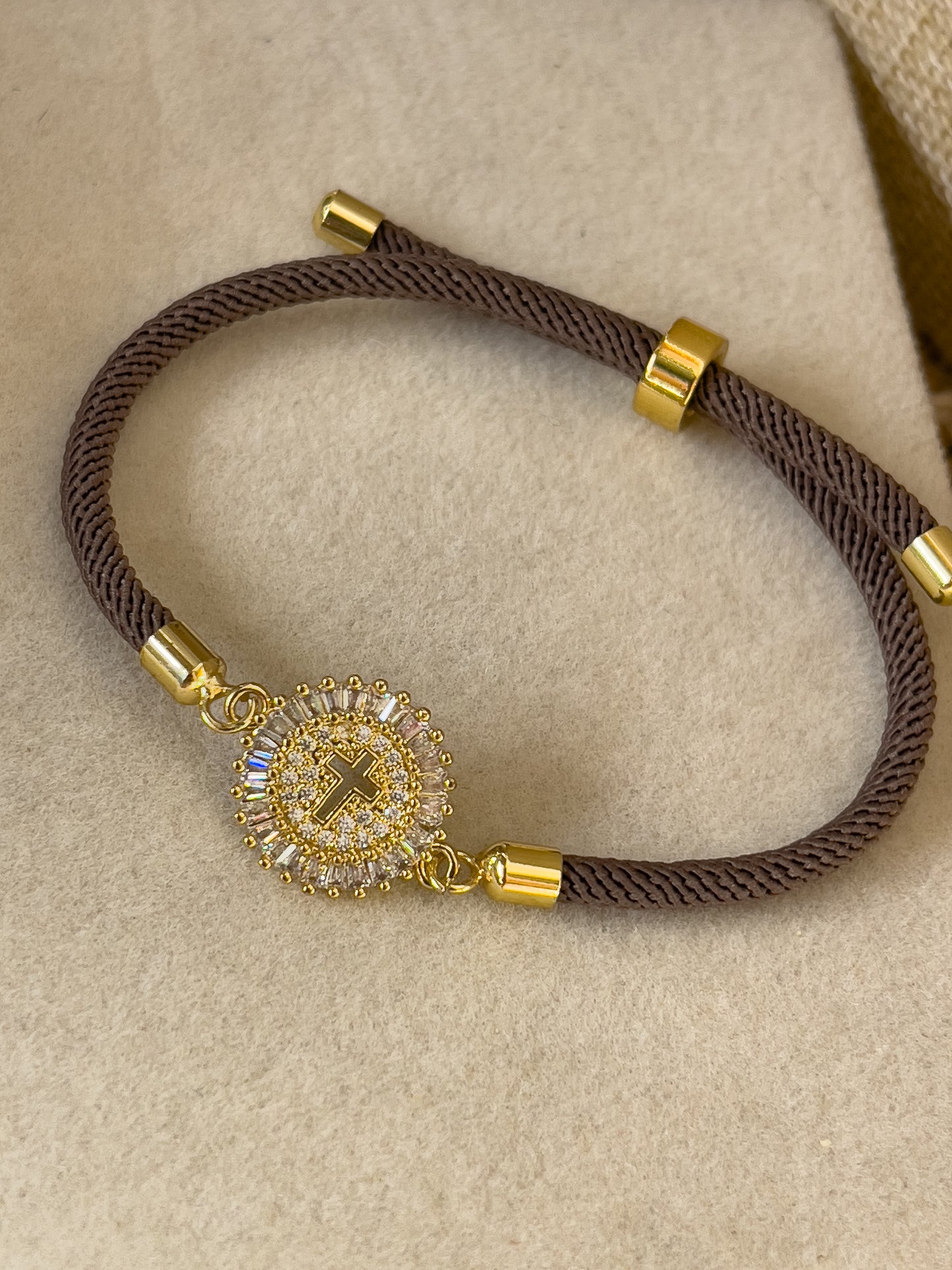 Pulsera cruz