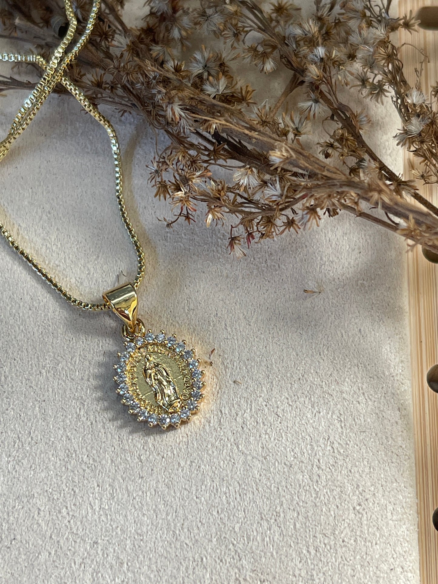 Cadena virgen