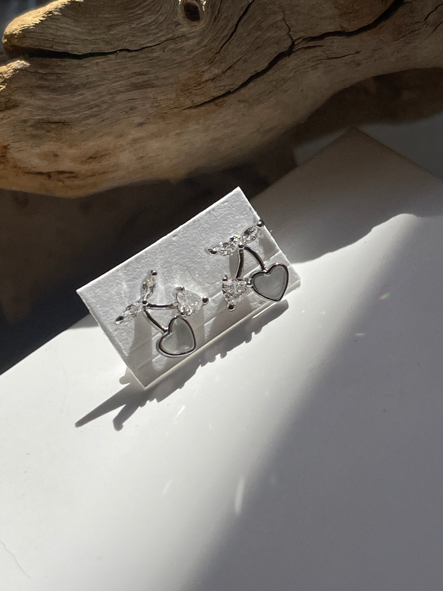 Mini arete piercing
