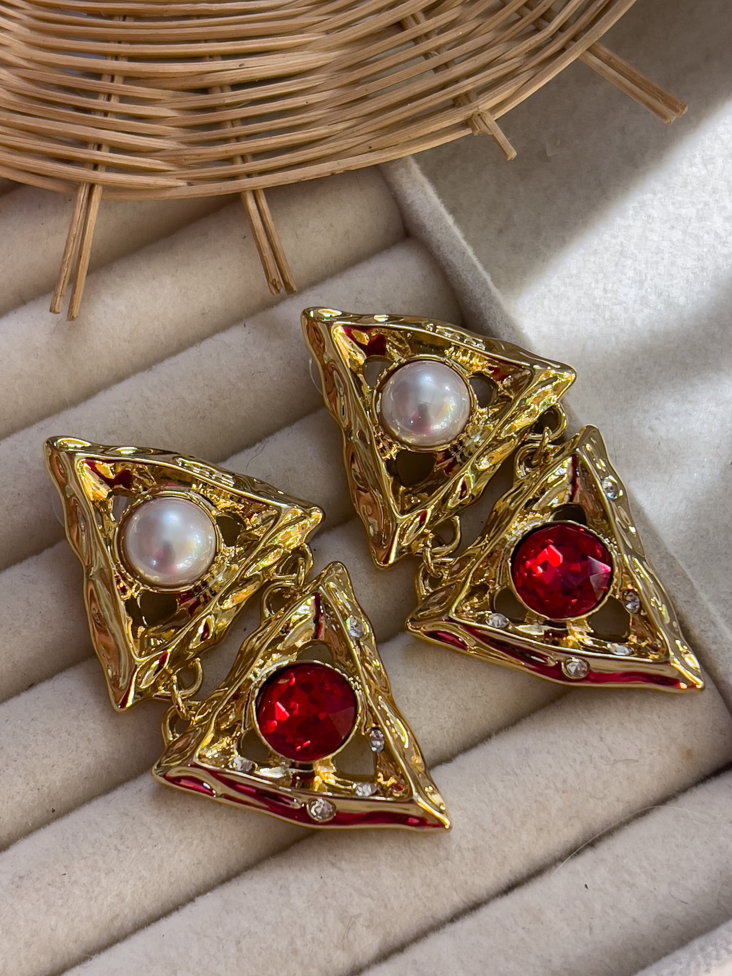 Arete Lolita