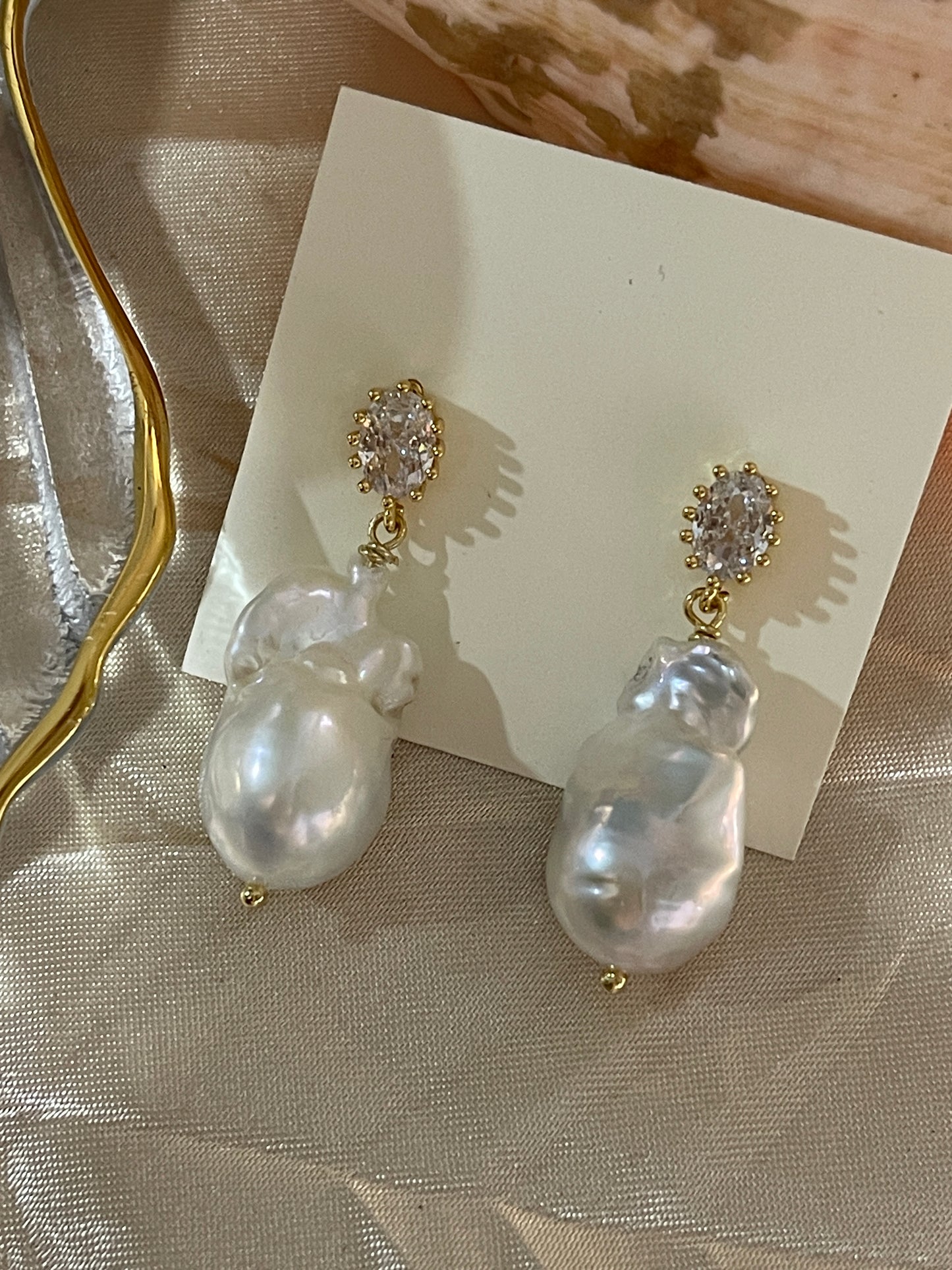 Arete de perla barroca