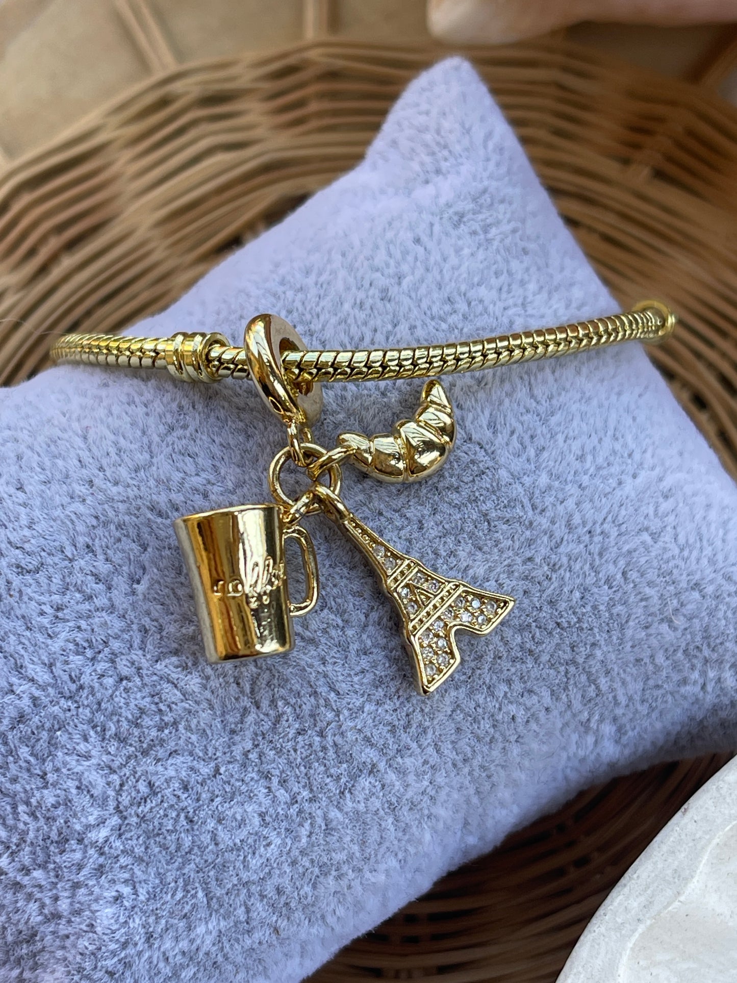 Pulsera estilo Pandora con dije