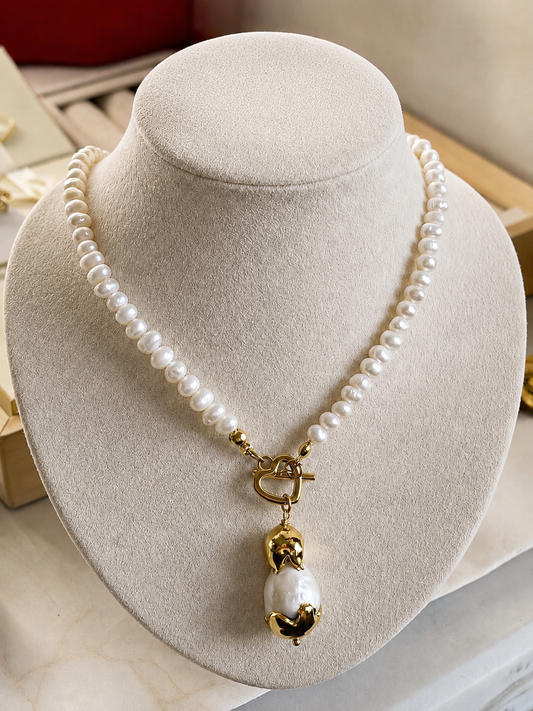 Collar de perla barroca