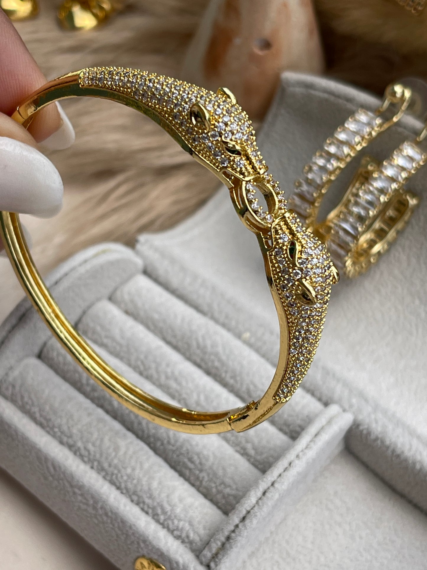 Brazalete estilo Cartier