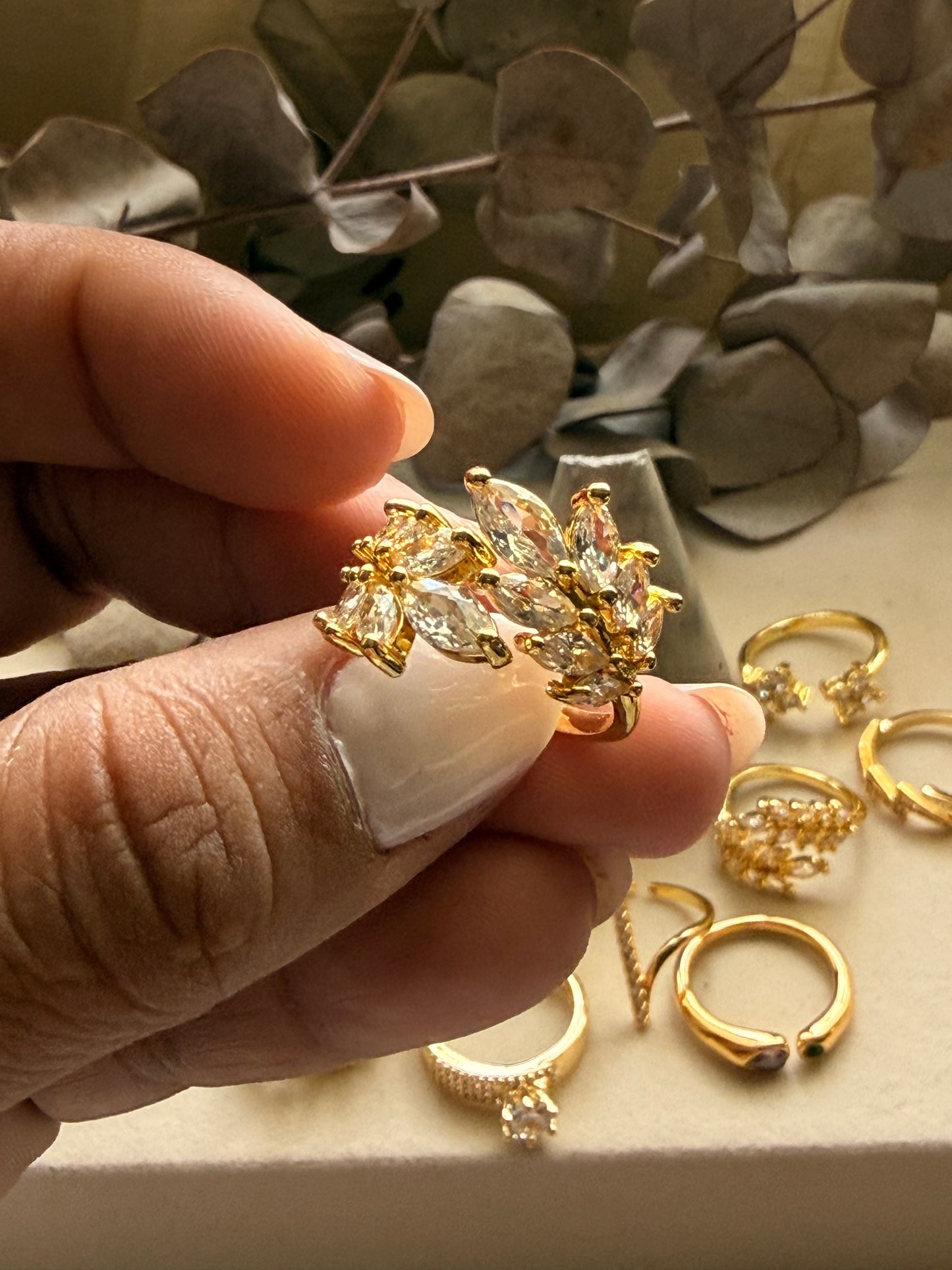 Anillo hojas