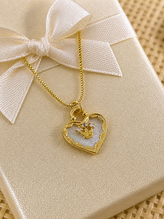 Cadena corazón Reina