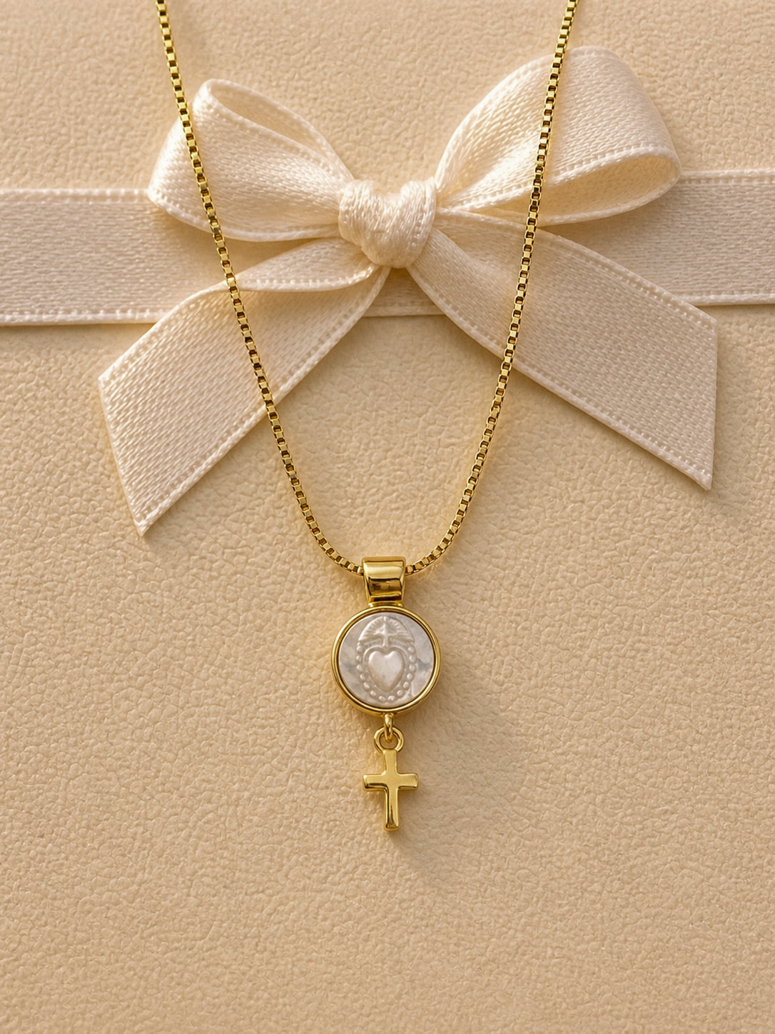 Cadena sagrado corazón