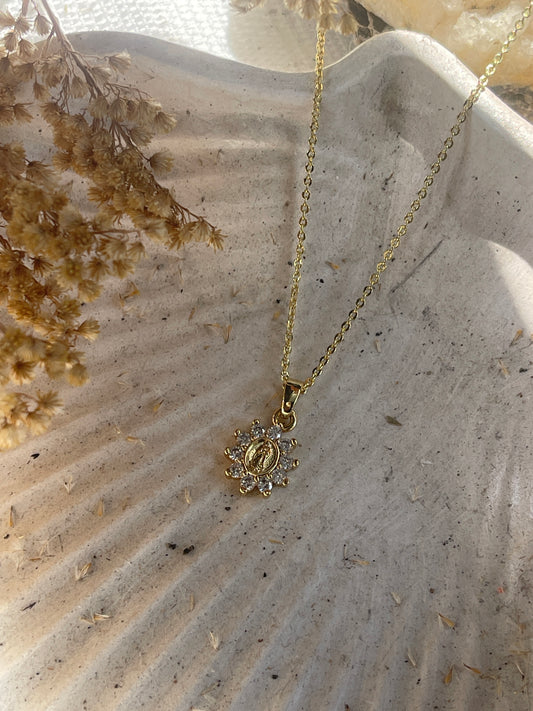 Cadena mini virgen