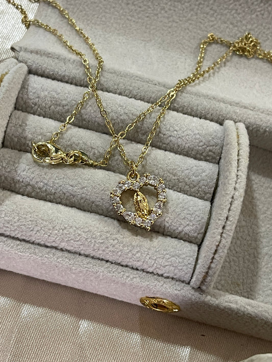 Cadena virgen corazón