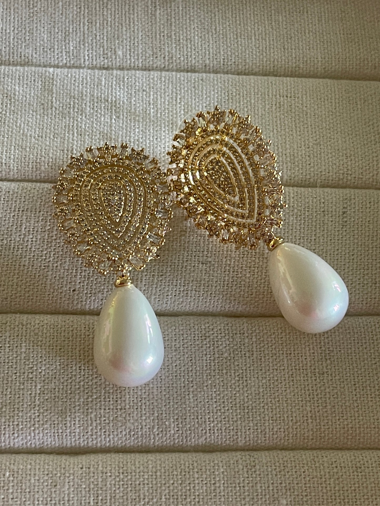 Arete gota